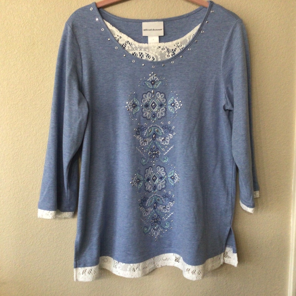 Alfred Dunner blouse. Size small  New Condition